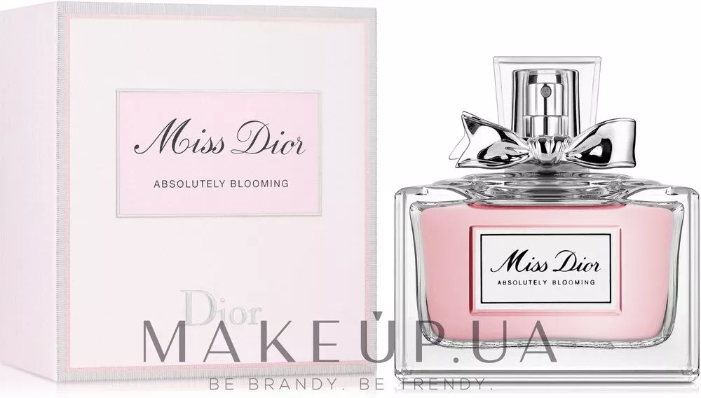 Scent-Off: Giorgio Armani Sì vs Dior Miss Dior Absolutely Blooming – A  Tea-Scented Library